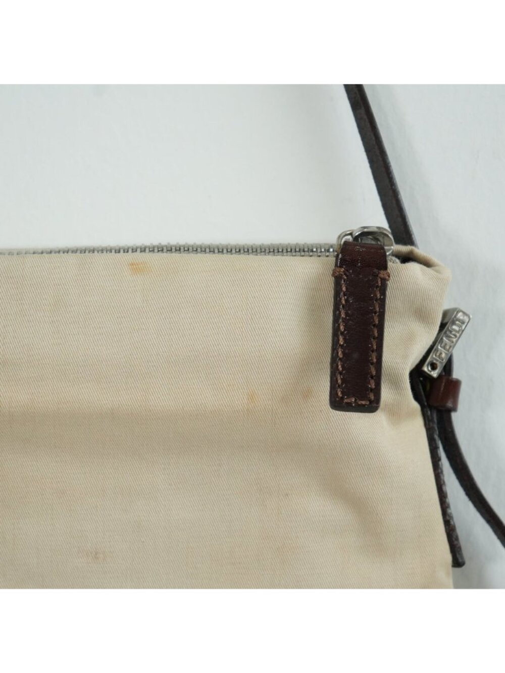 Fendi Beige Cloth Shoulder Bag - Picture 11 of 12